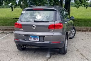 2016 VOLKSWAGEN Tiguan S