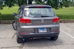 2016 VOLKSWAGEN Tiguan S