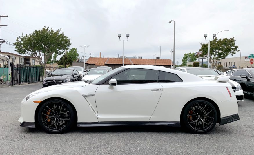 2018 Nissan GT-R Premium