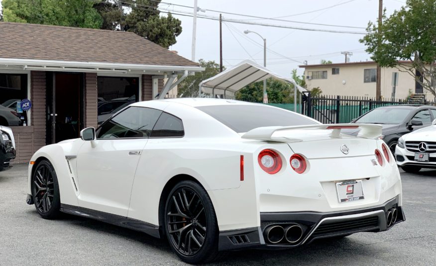 2018 Nissan GT-R Premium