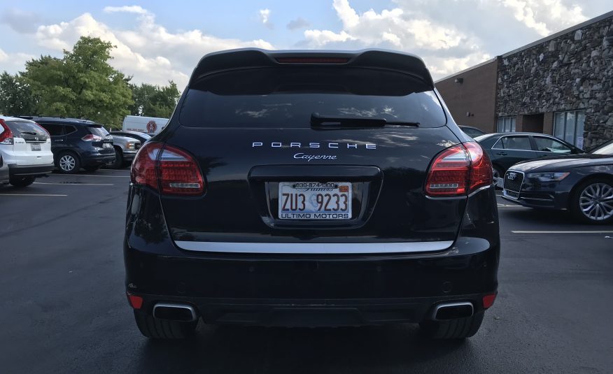 2014 PORSCHE CAYENNE