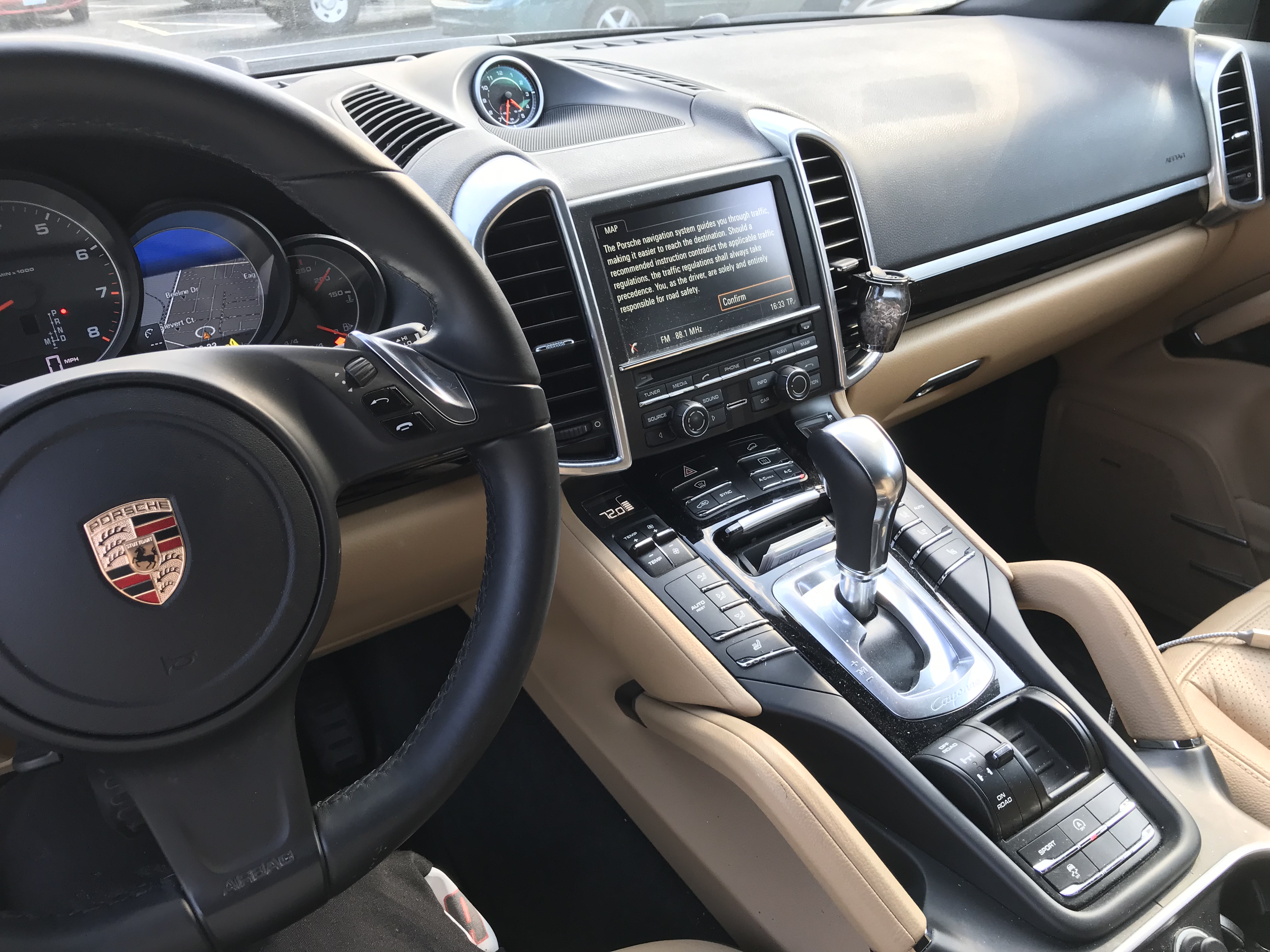 2014 PORSCHE CAYENNE