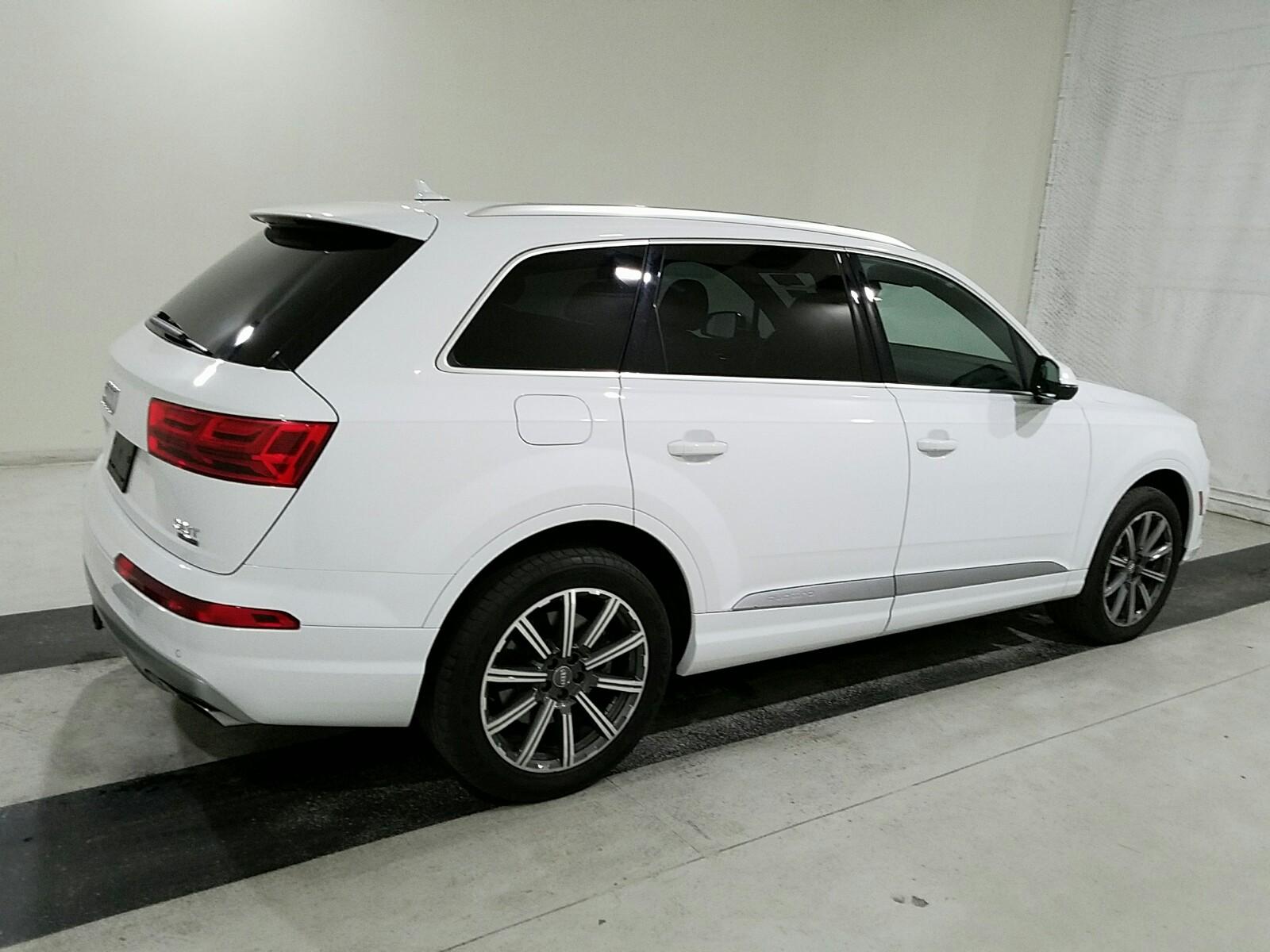 2017 Audi Q7 V6 PREMIUM +