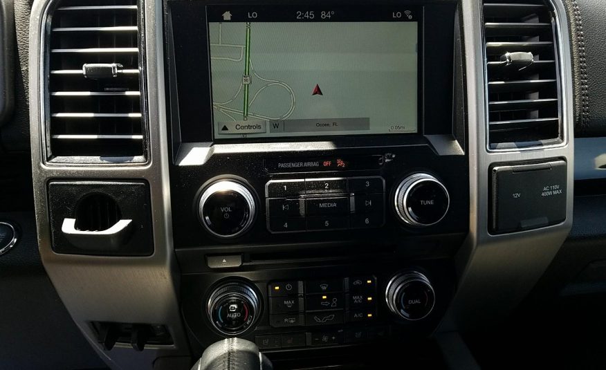 2017 Ford F150 4X2 CR PLATINUM