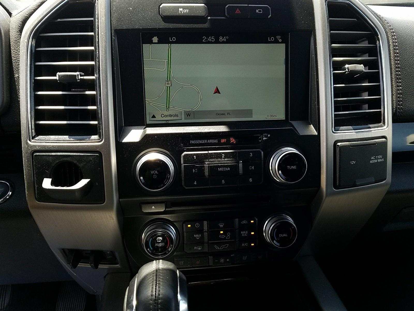 2017 Ford F150 4X2 CR PLATINUM