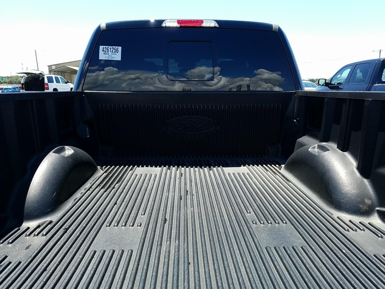 2017 Ford F150 4X2 CR PLATINUM