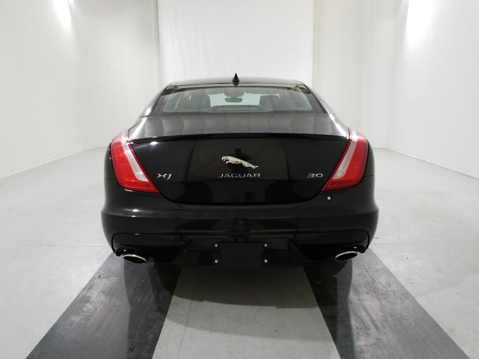 2018 Jaguar XJ 4X2 V6 XJ R-SPORT