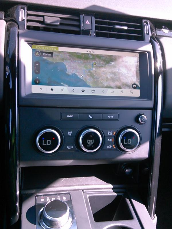 2019 Land Rover DISCOVERY SE