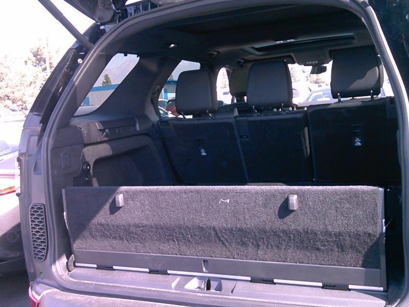 2019 Land Rover DISCOVERY SE