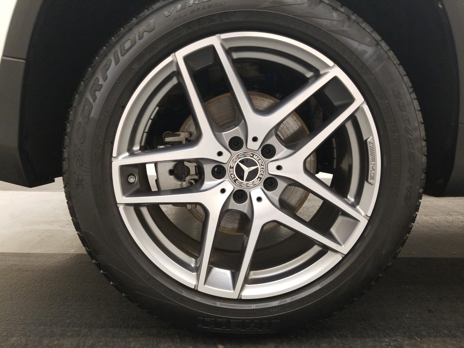 2019 Mercedes-Benz GLC300W4 GLC 300