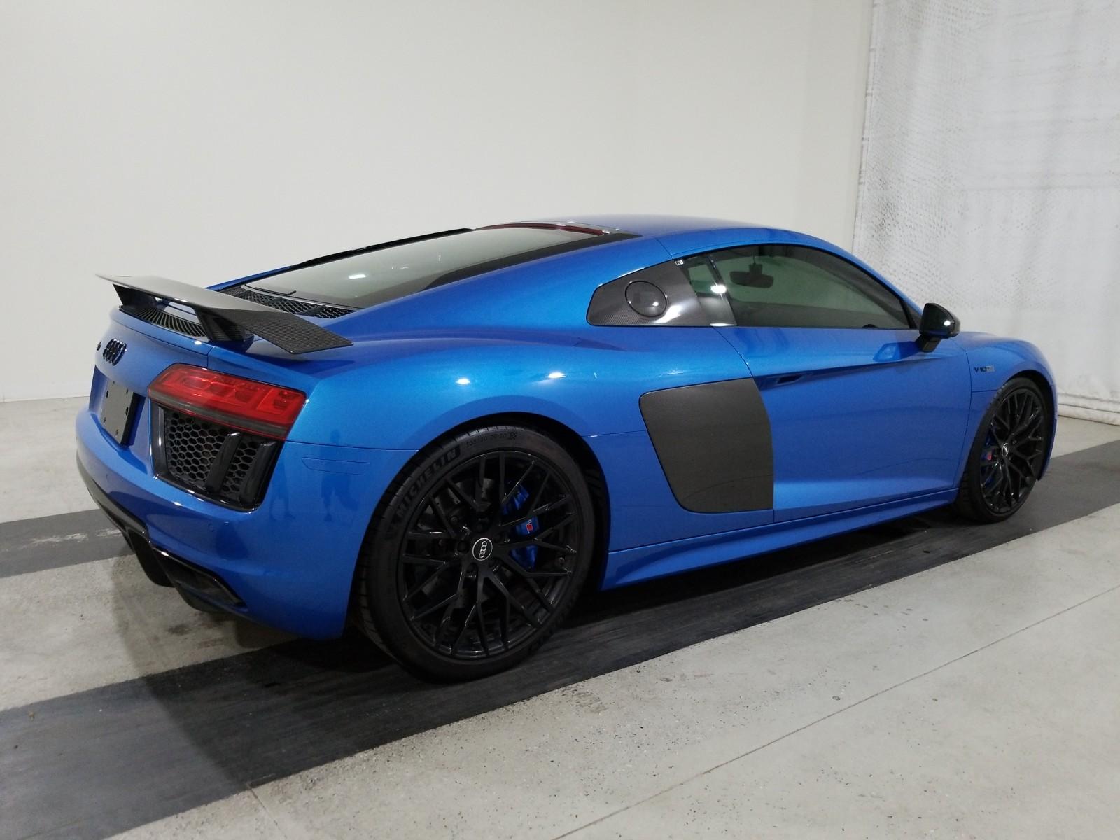 2017 Audi R8 V10 PLUS