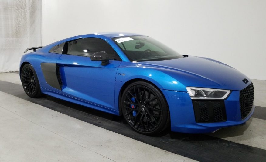 2017 Audi R8 V10 PLUS