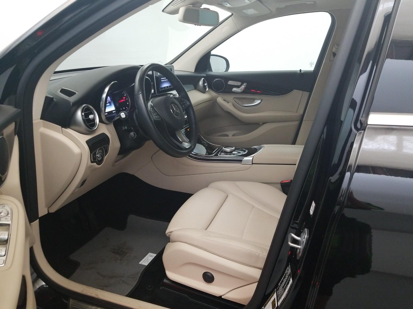 2019 Mercedes-Benz GLC300W4 GLC 300