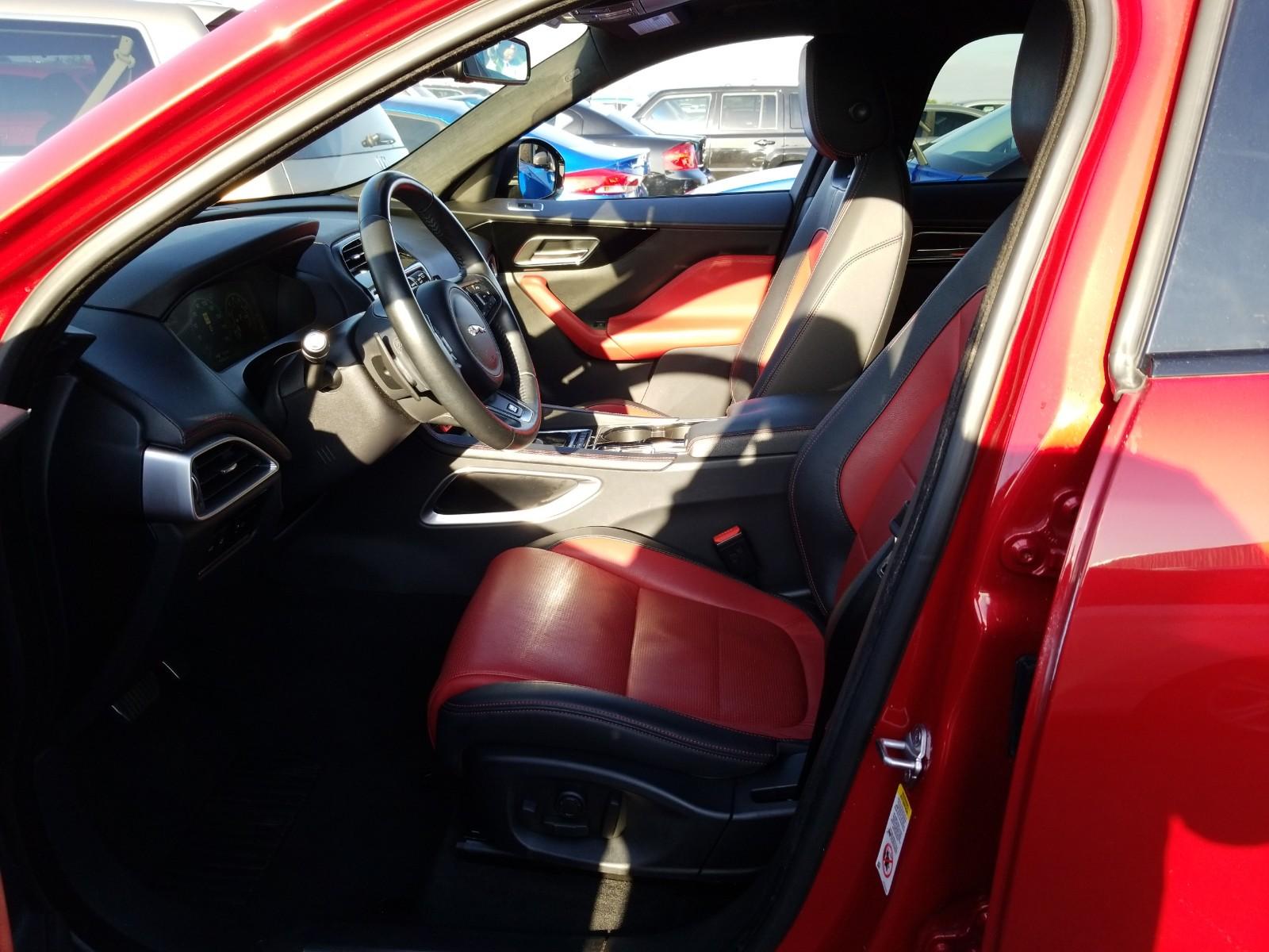 2017 Jaguar F-PACE V6 R-SPORT