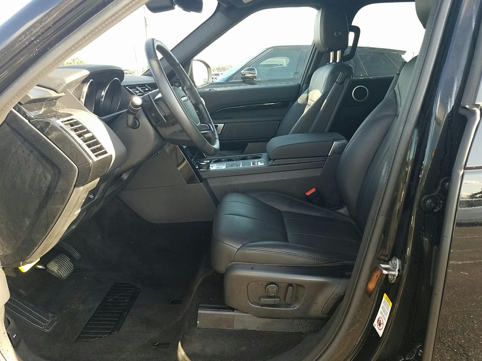 2019 Land Rover DISCOVERY SE