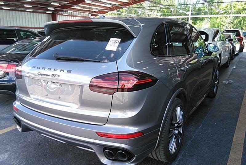 2016 Porsche CAYENNE V6 GTS