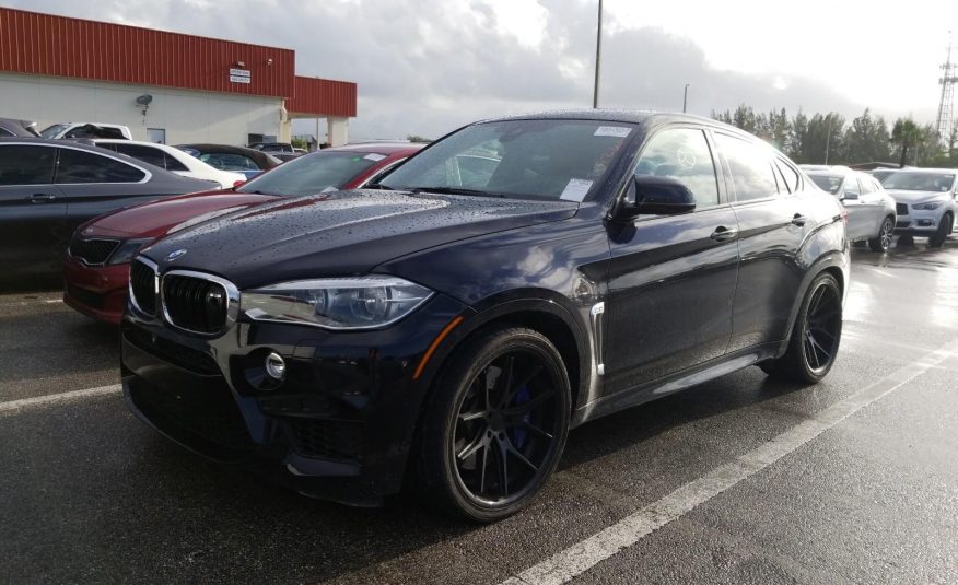 2015 BMW X6 M