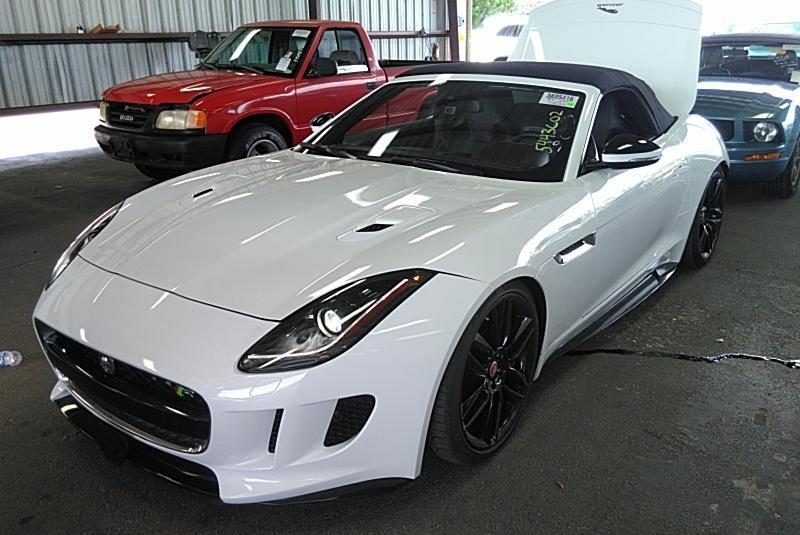 2016 Jaguar F-TYPE AWD V8 R