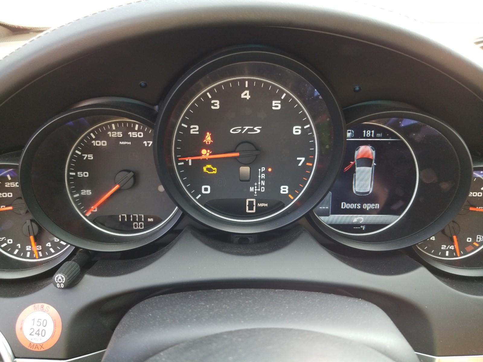 2017 Porsche CAYENNE V6 GTS