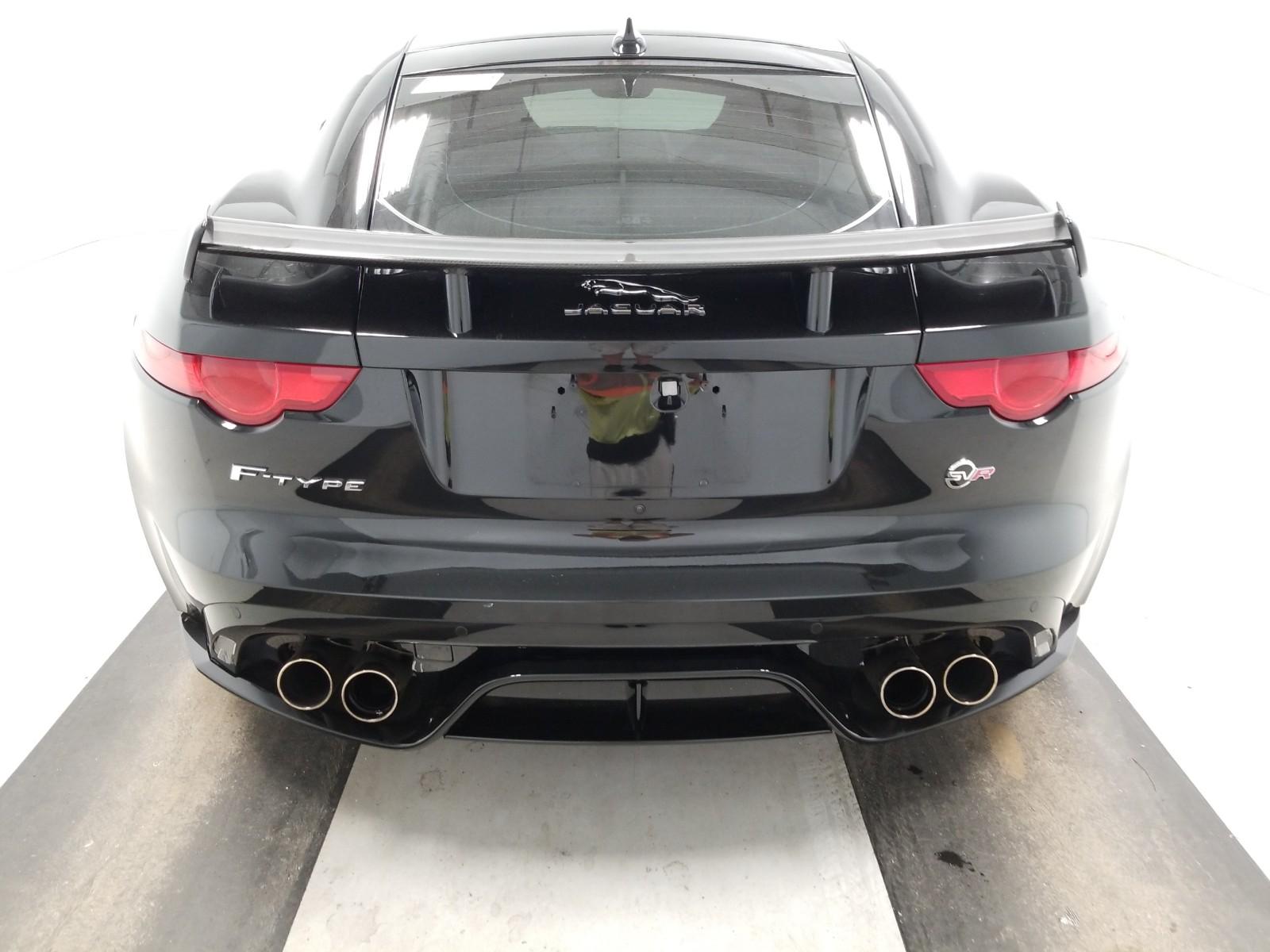 2017 Jaguar F-TYPE AWD V8 SVR