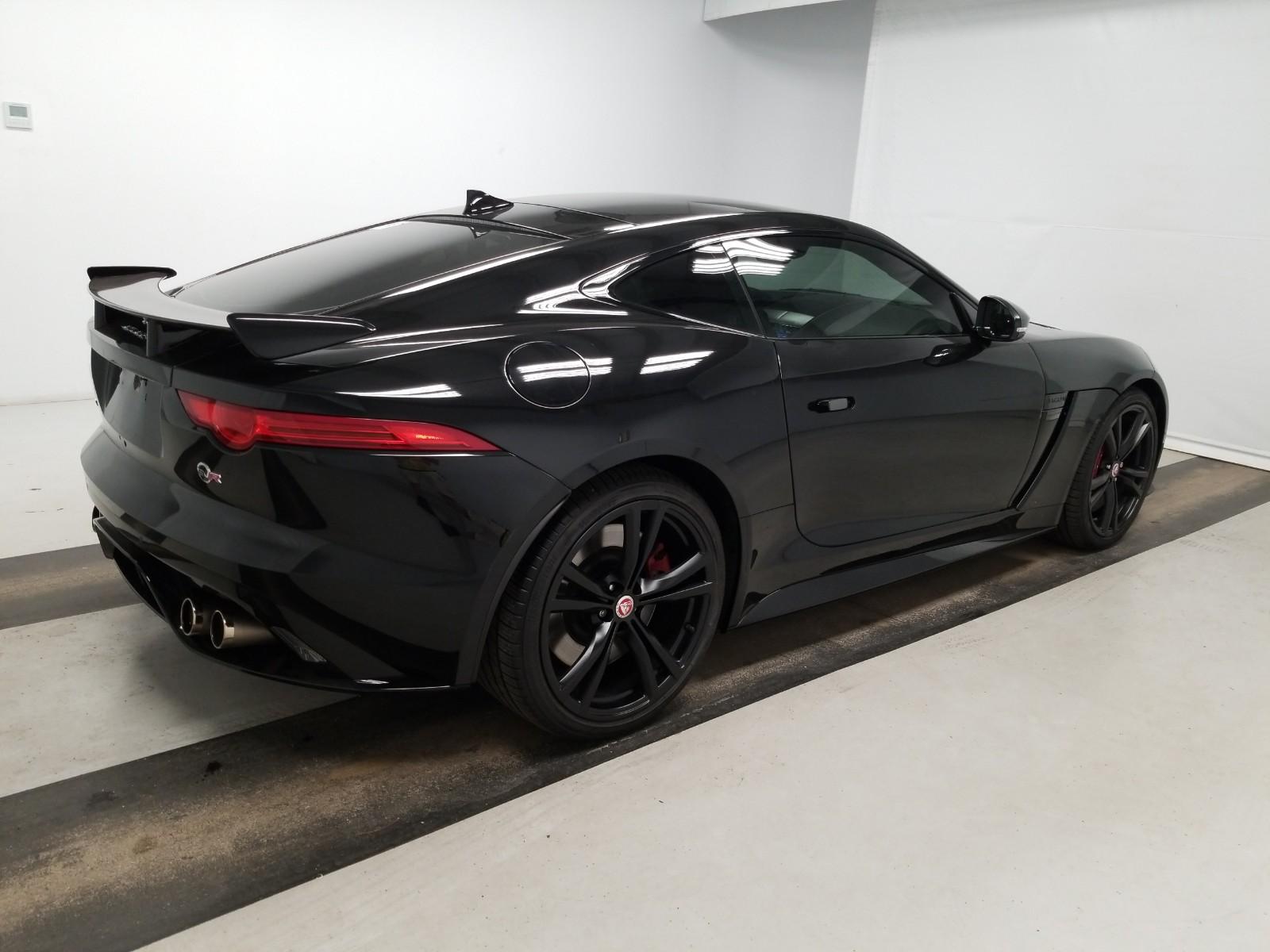 2017 Jaguar F-TYPE AWD V8 SVR