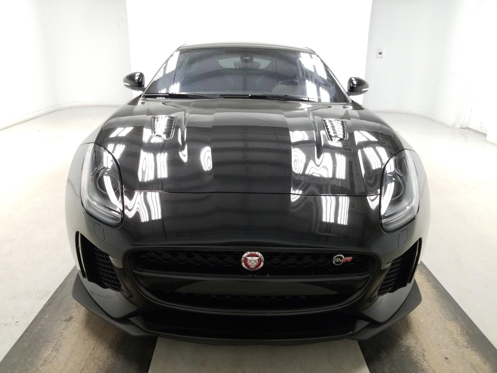 2017 Jaguar F-TYPE AWD V8 SVR