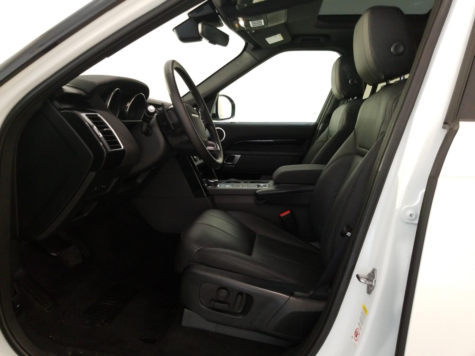 2019 Land Rover DISCOVERY SE