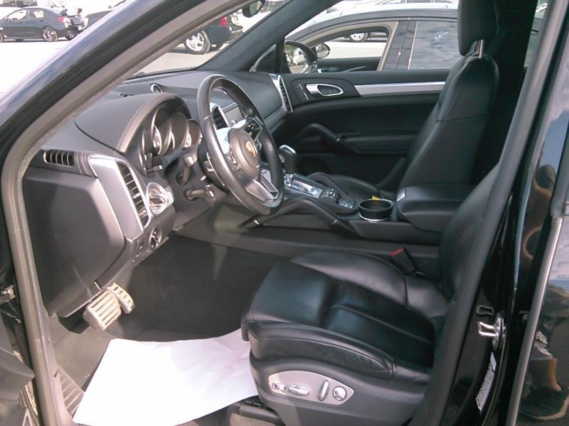 2016 Porsche CAYENNE V6 GTS