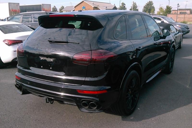 2016 Porsche CAYENNE V6 GTS