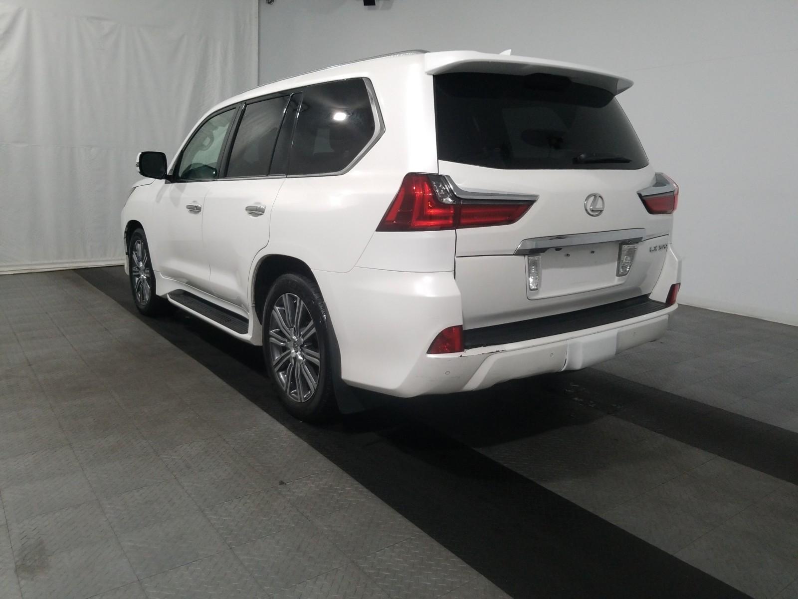 2016 Lexus LX 570