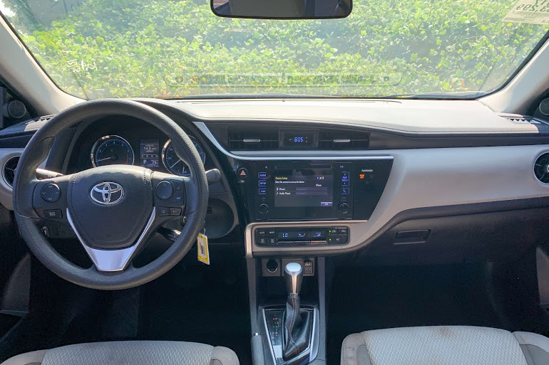 2017 TOYOTA COROLLA