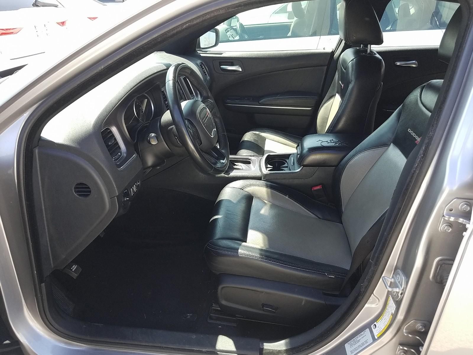 2015 Dodge CHARGER 4X2 V6 SE