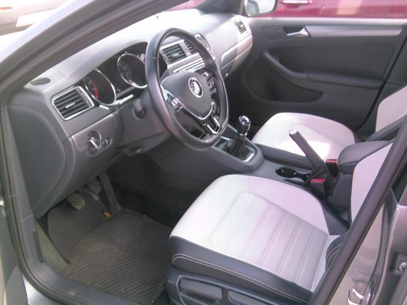 2016 Volkswagen JETTA 1.8T SPORT