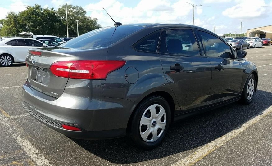 2015 Ford FOCUS 4C S