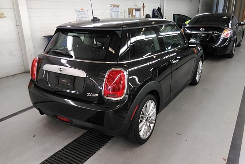 2015 MINI COOPER 3C