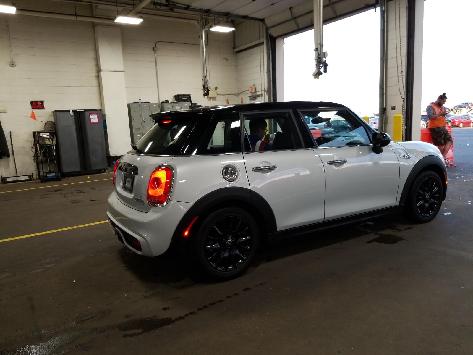 2016 MINI COOPER 4C S