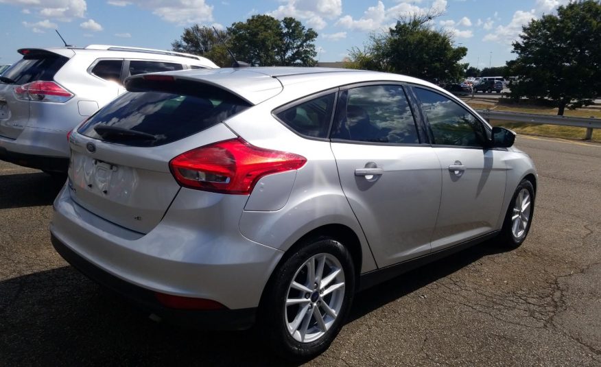 2017 Ford FOCUS FWD 4C SE