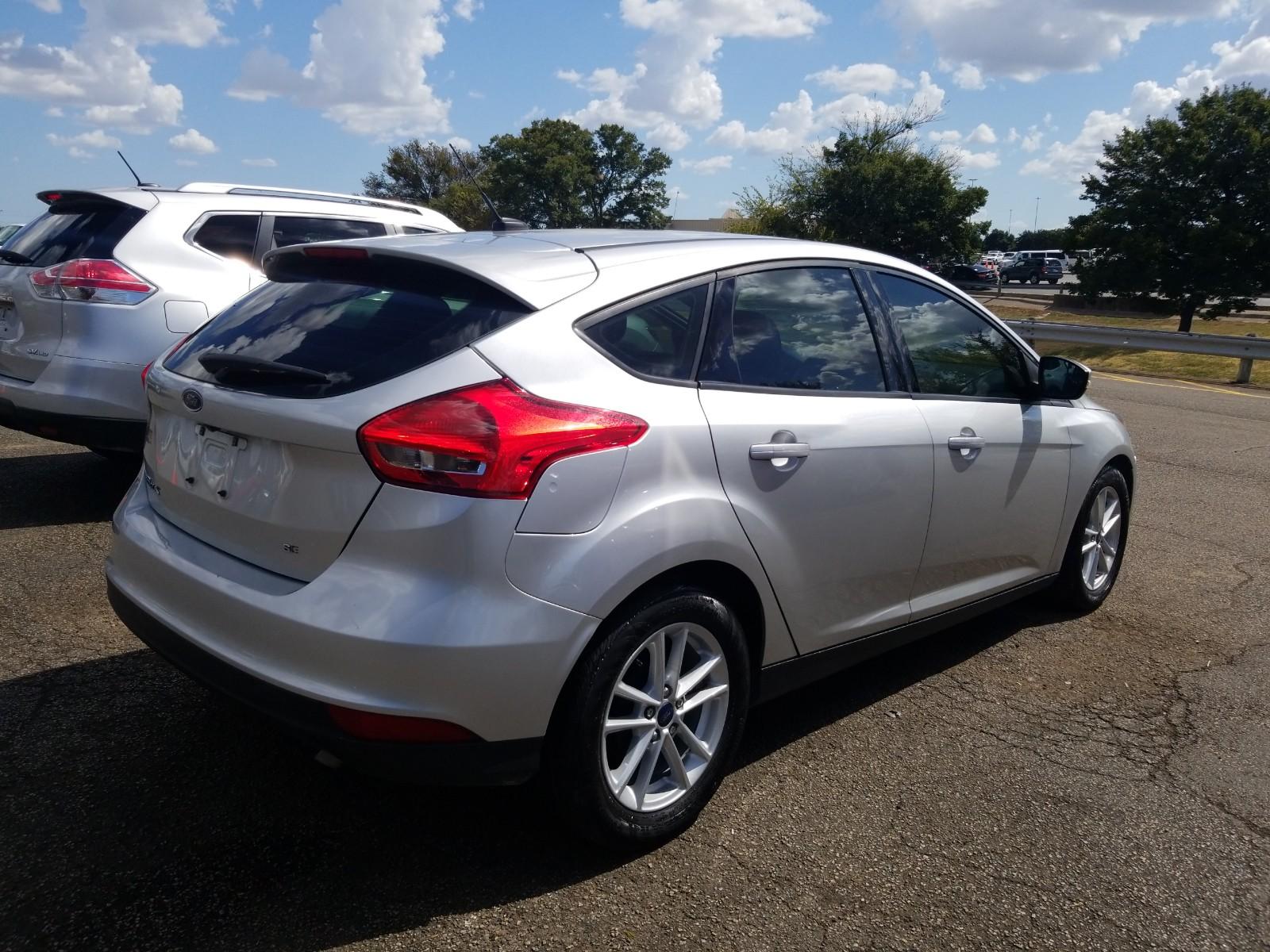 2017 Ford FOCUS FWD 4C SE