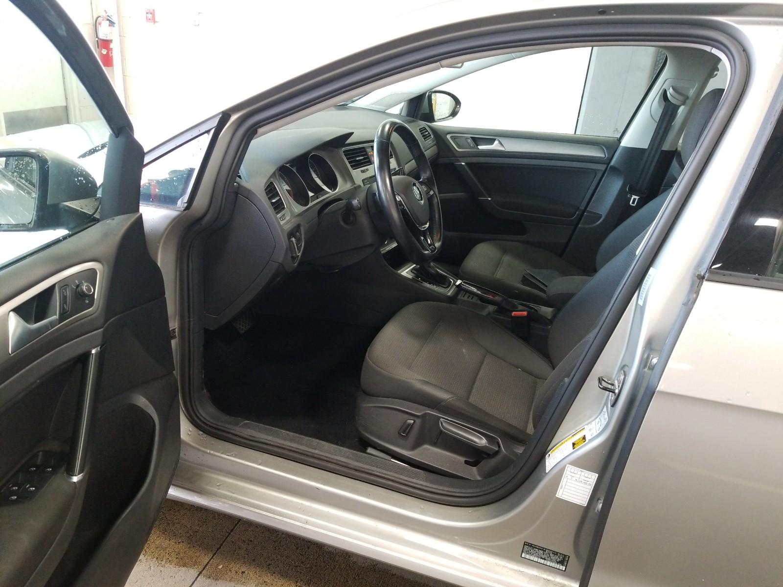 2017 Volkswagen GOLF S