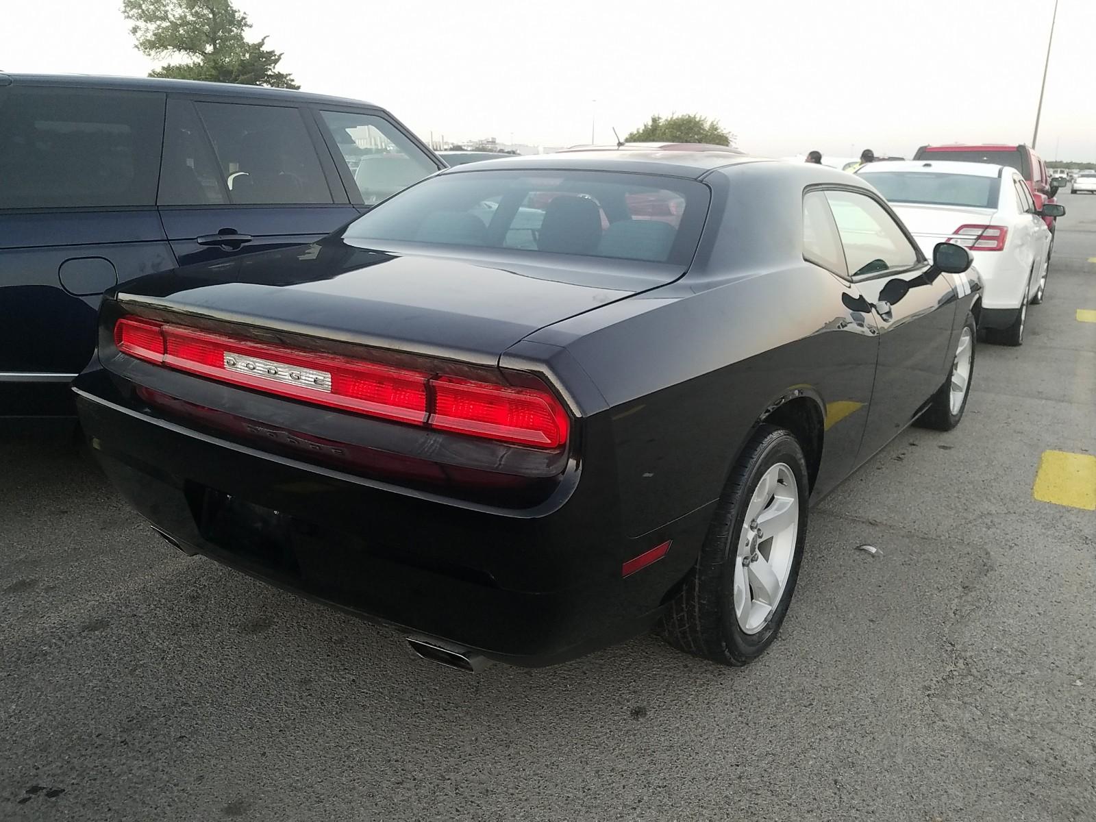 2014 Dodge CHALLENGER V6 SXT