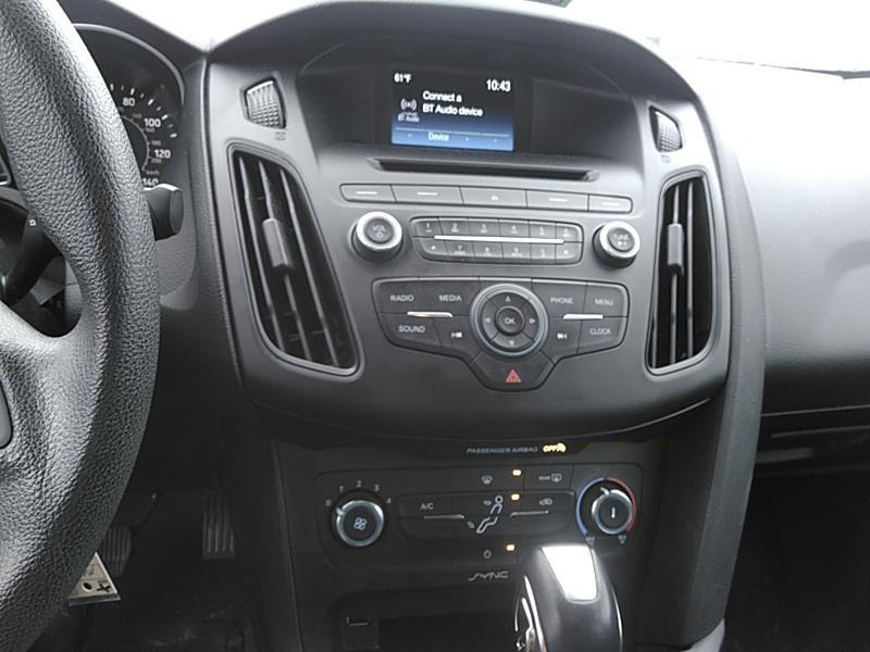 2016 Ford FOCUS FWD 4C SE