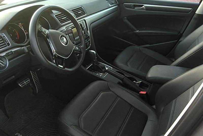 2016 Volkswagen PASSAT 4C RLINE COMF