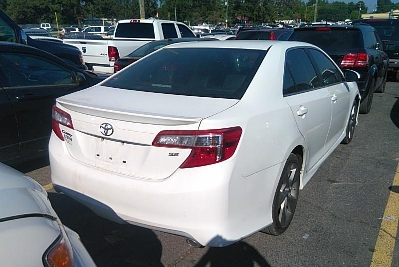 2014 Toyota CAMRY 4C SE SPORT