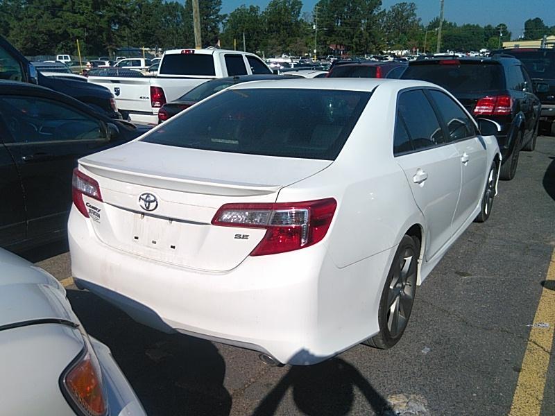 2014 Toyota CAMRY 4C SE SPORT