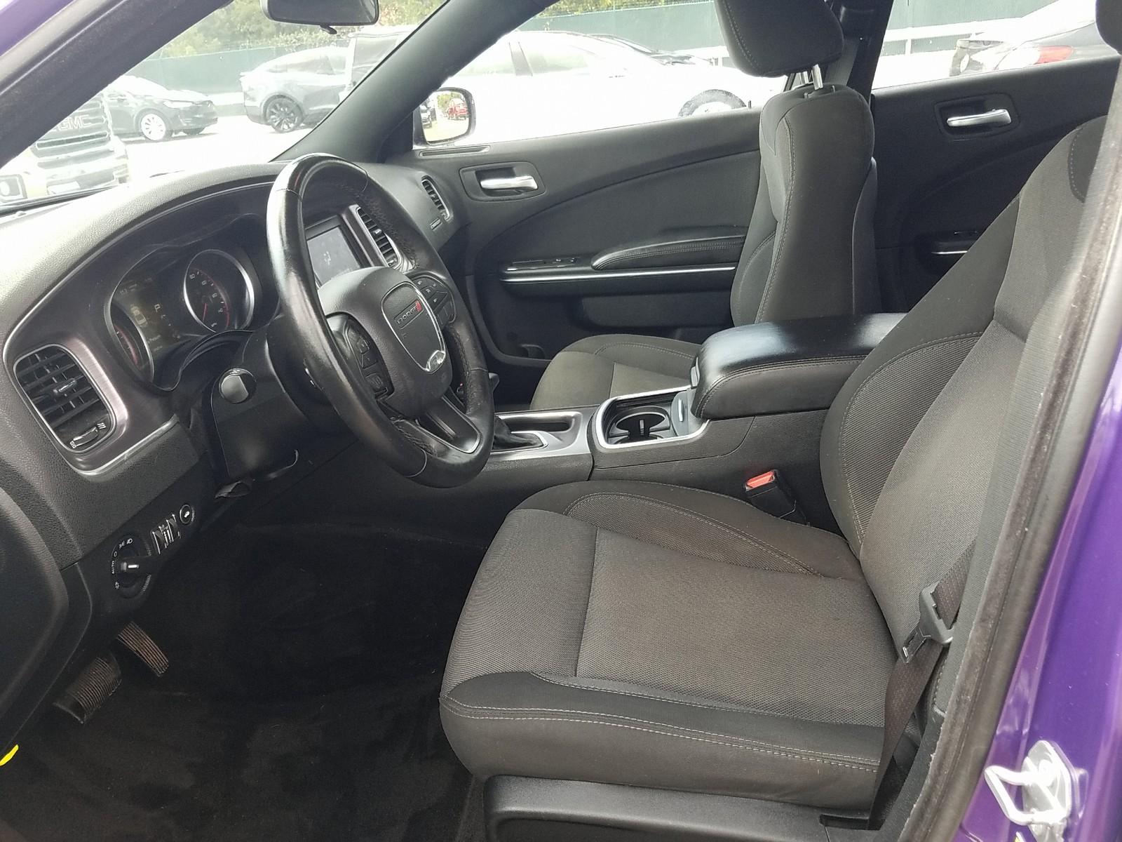 2018 Dodge CHARGER 4X2 V6 SXT