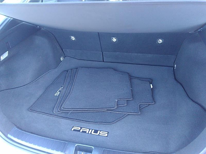 2016 Toyota PRIUS TWO