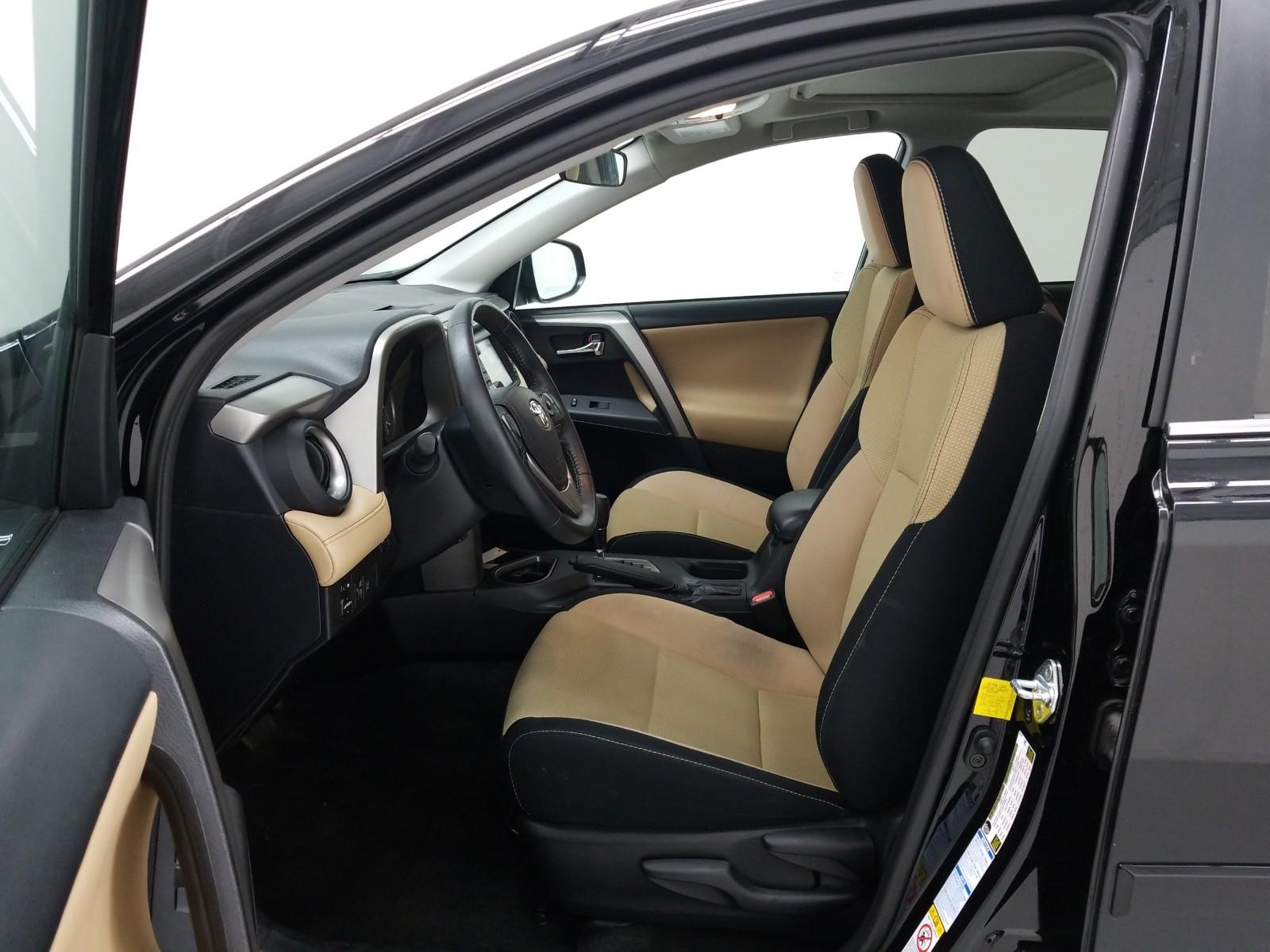 2017 Toyota RAV4 AWD XLE