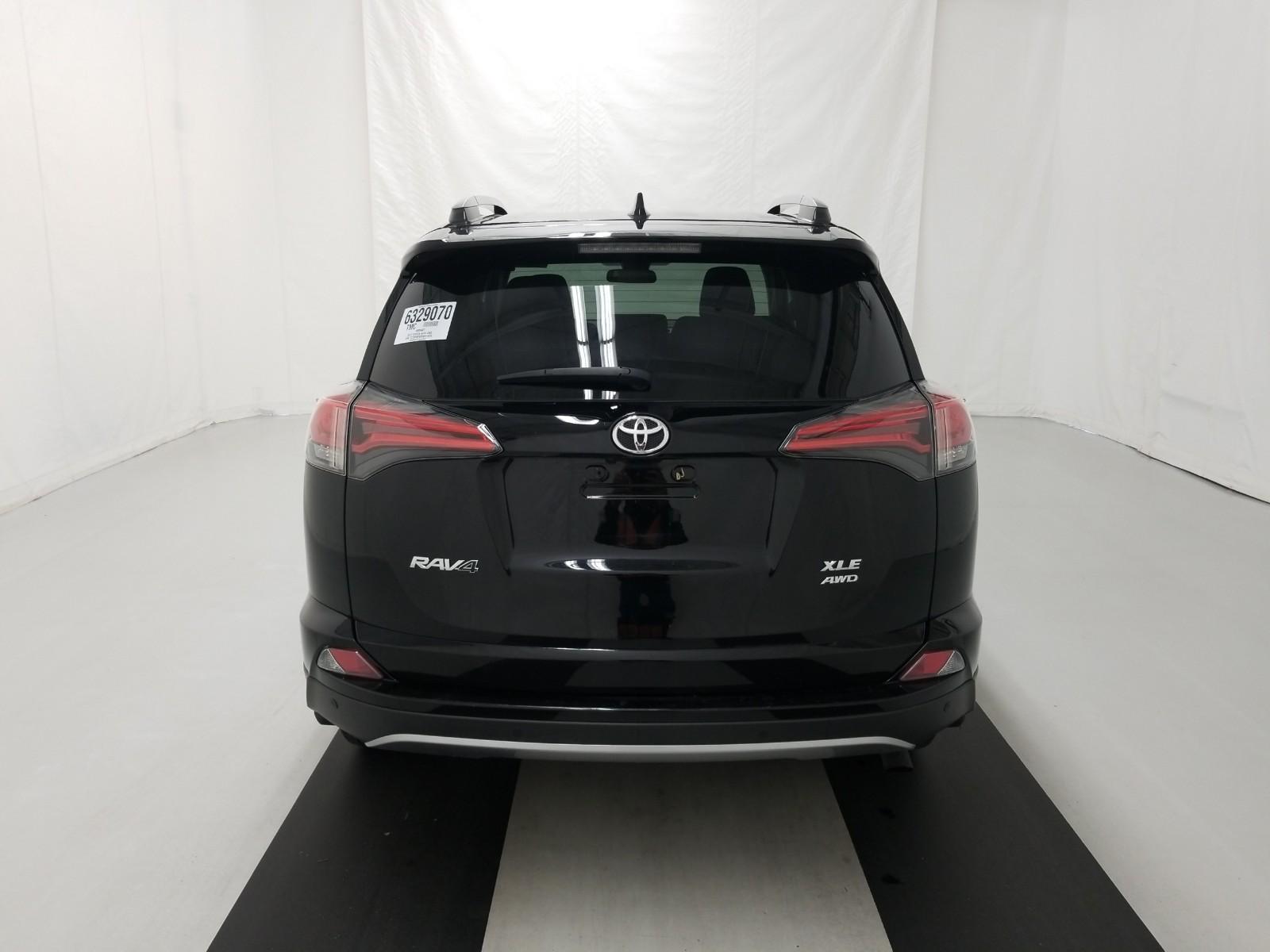 2017 Toyota RAV4 AWD XLE