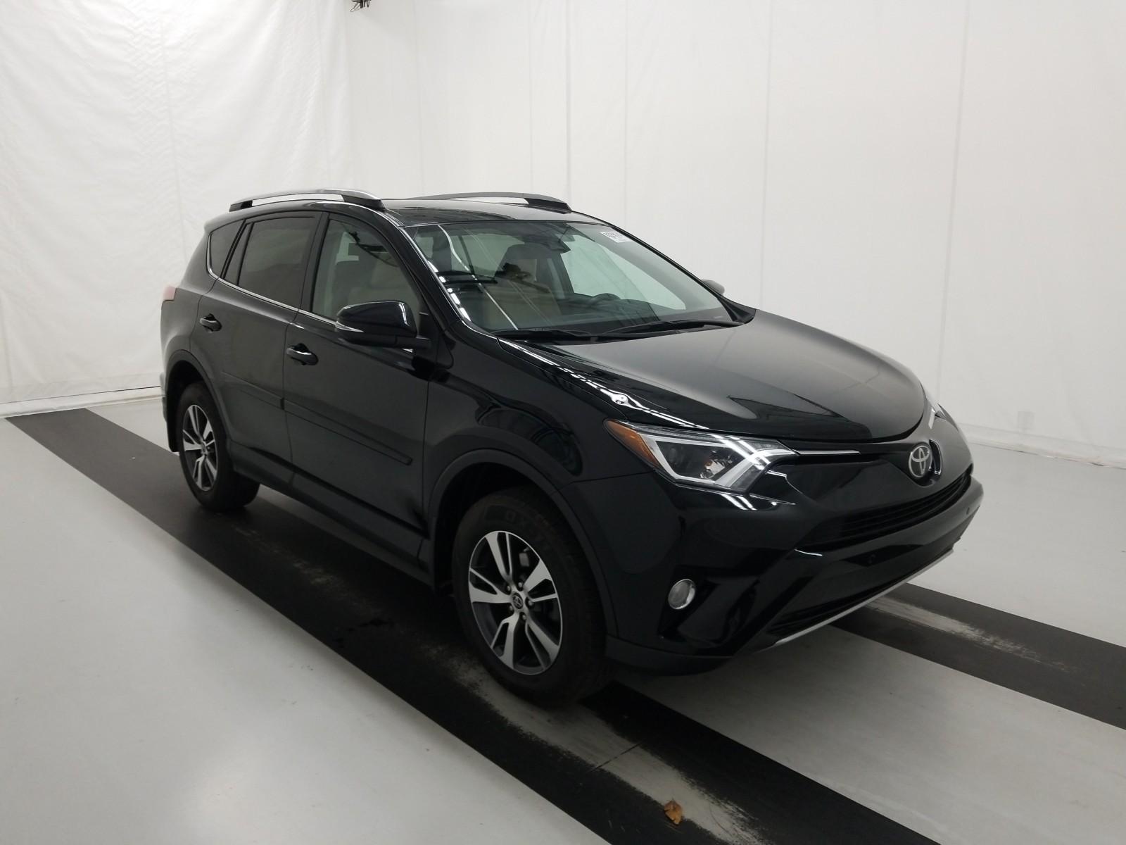 2017 Toyota RAV4 AWD XLE