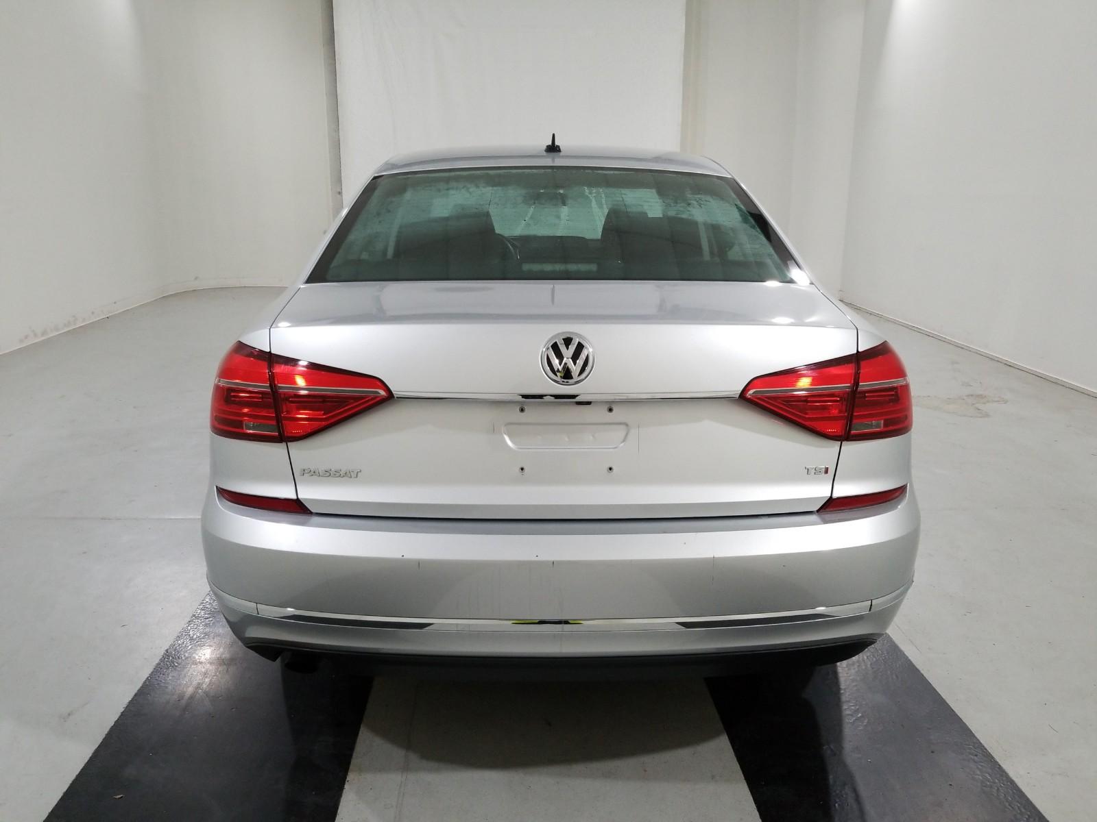 2016 Volkswagen PASSAT 4C 1.8T S